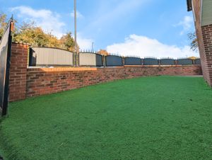 Photo 21- click for photo gallery